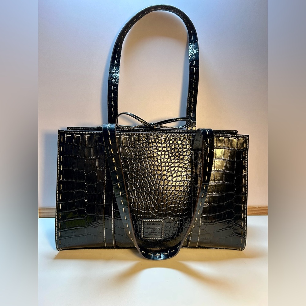 VNTG Liz Claiborne Black Alligator Print Design Shoulder Purse w/mirror